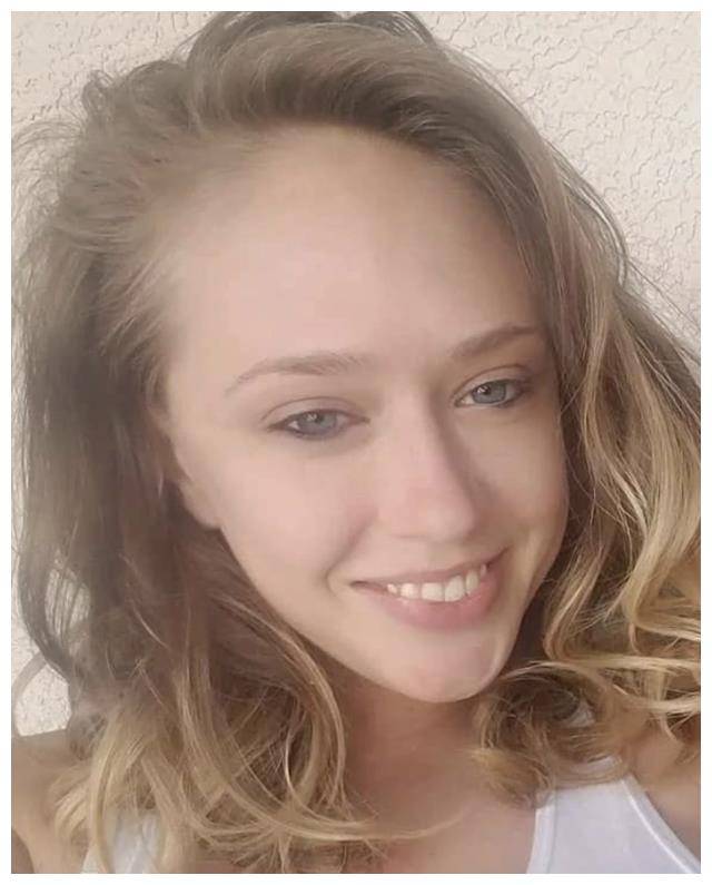 卡格妮:从艳星到演艺巨星,娱乐圈黑暗面揭秘_内心_压力_寻找