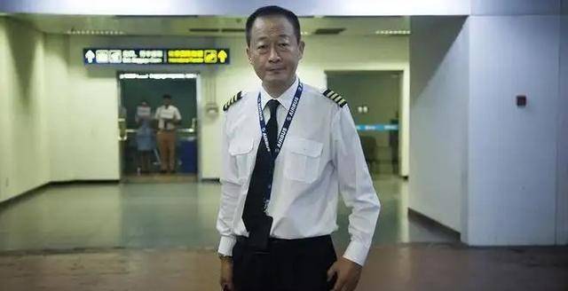 2014年,南航"替补"机长8秒操作,拯救263人_中平_型飞机_乘客