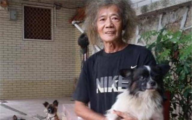 香港富二代郑六三:将5千万遗产挥霍一空后,流浪街头和狗作伴_父母