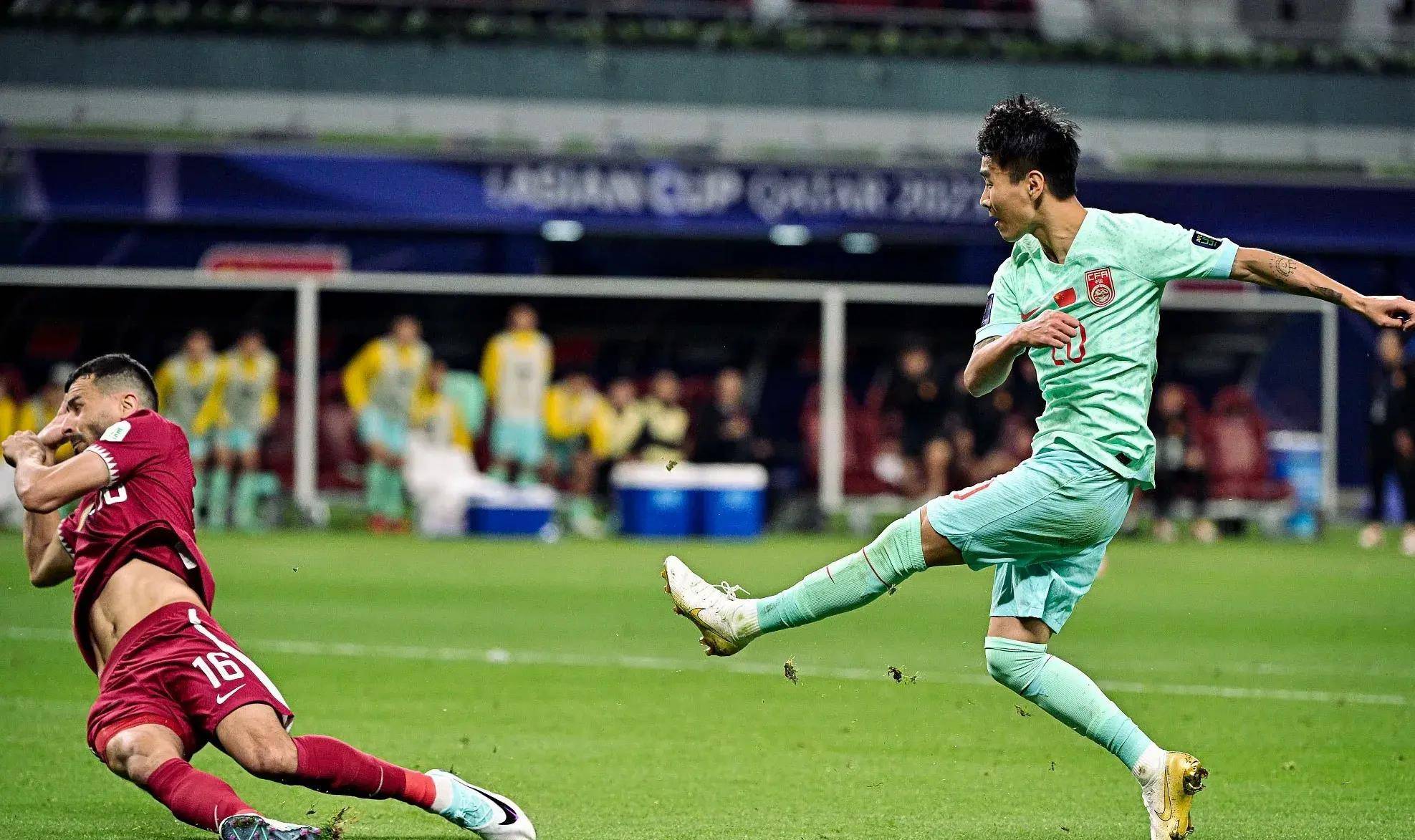 韦世豪落位成都蓉城,徐正源遇幸福烦恼,西南王豪阵冲冠_赛季_联赛