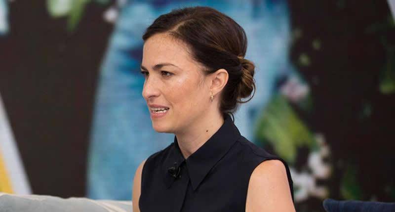 10年前乔布斯去世,上百亿遗产,大女儿只分得几百万,为啥会这样_丽萨