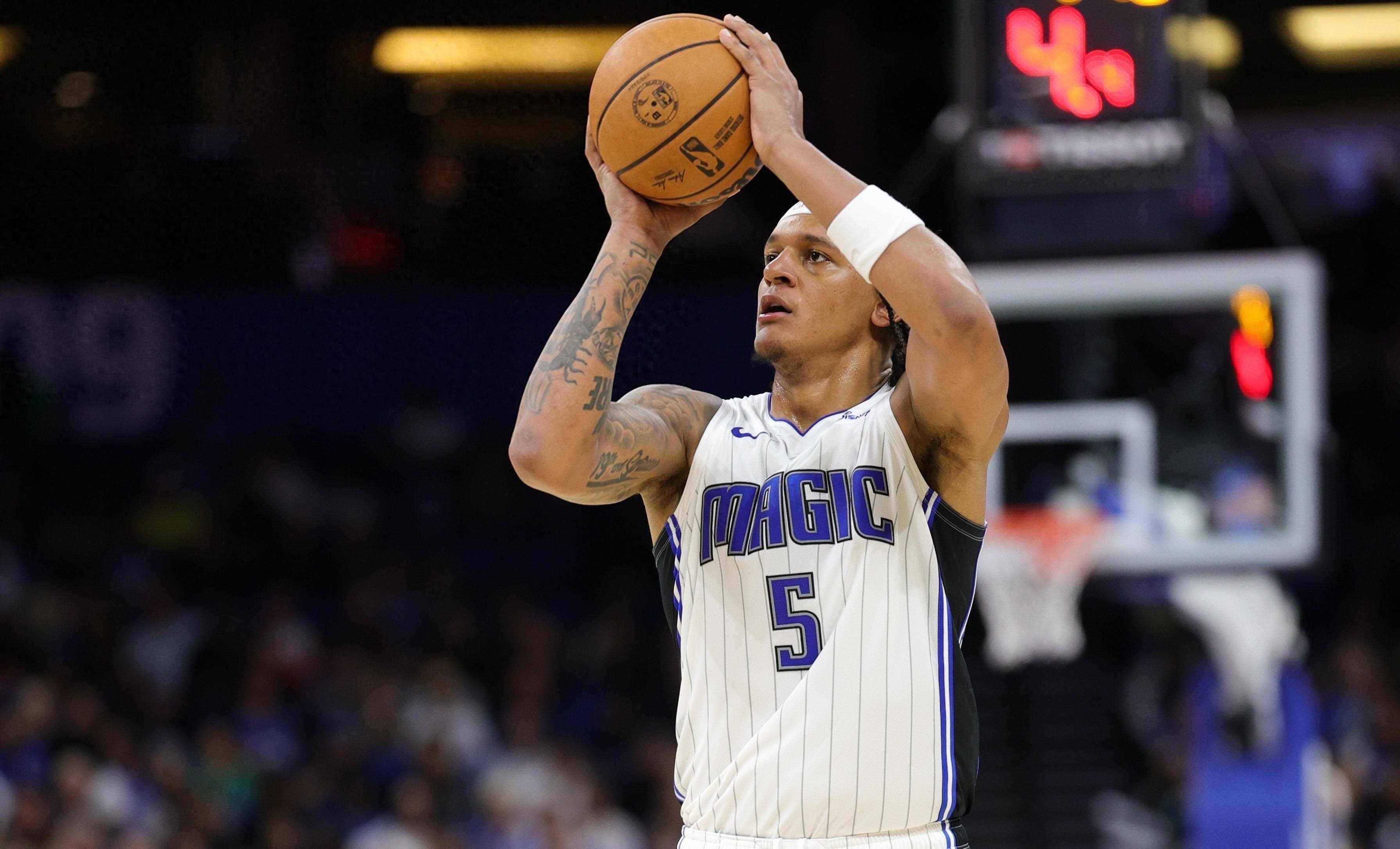 锡伯杜:班凯罗是全明星 你得集全队之力防守他_球员_球场上_球迷