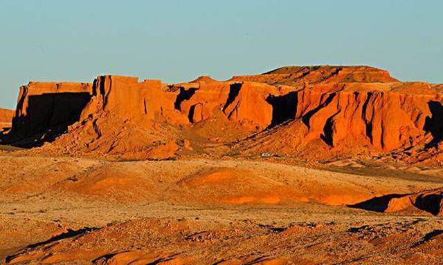 戈壁沙漠的离奇传说:神秘的死亡蠕虫传说能吞噬猎物,真的存在吗_沙虫