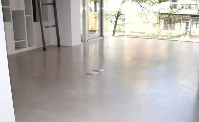 如今有钱人都铺水泥地,既美观又省钱_装修_地面_自流平