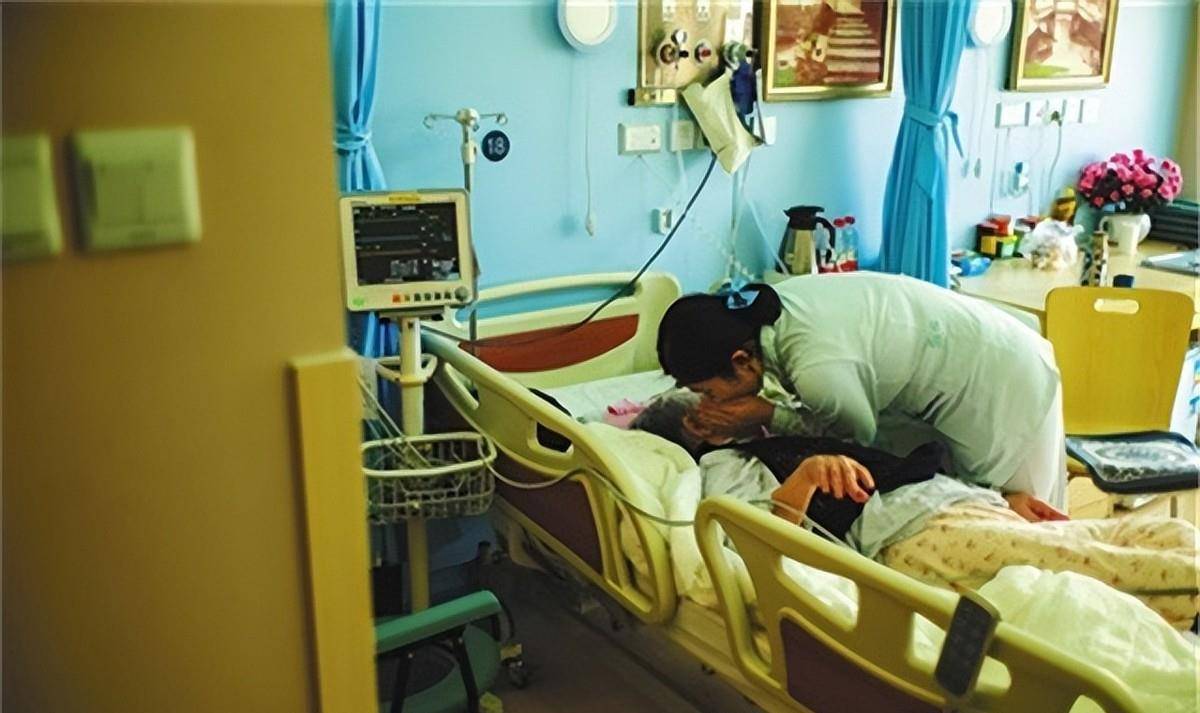 上海首家临终关怀病区:不是慢性安乐死,让生命带着尊严谢幕_老人_病房