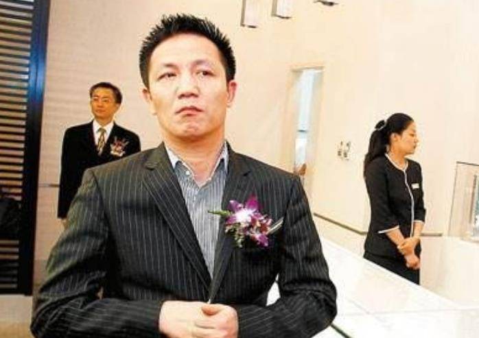 上海"首富"周正毅的江湖路:纵横商政两界,终落法网_欲望_因为_馄饨