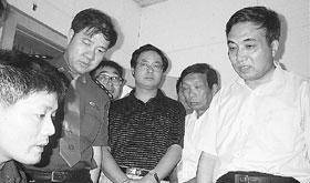 岳阳特大杀人案:凶手有生理缺陷,近2年时间杀13人,皆为女性_段国诚