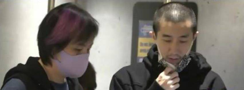 穿着低调且朴素,胡子拉碴不修边幅太接地气_成龙_儿子_女士