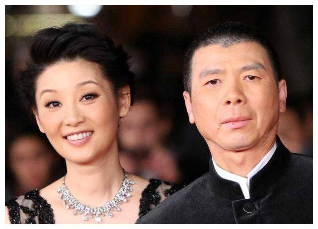 清醒的我,被王志文赶出家门,终生不育冯小刚,真实窝囊.