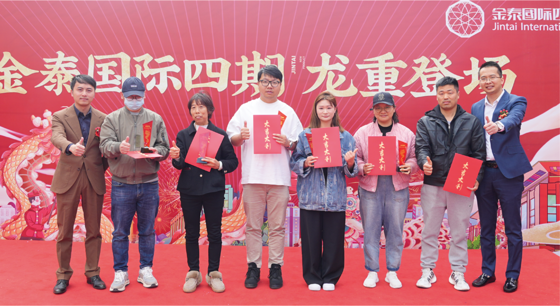 时光从墙缝穿梭,"美好"终被人看见,从被安利"理想生活"到主动分享"
