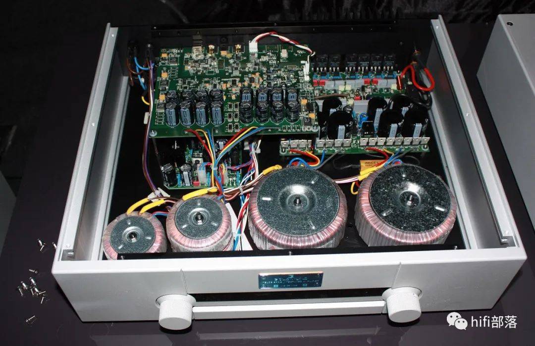 瑞士 高文 goldmund telos 390.5 合并功放