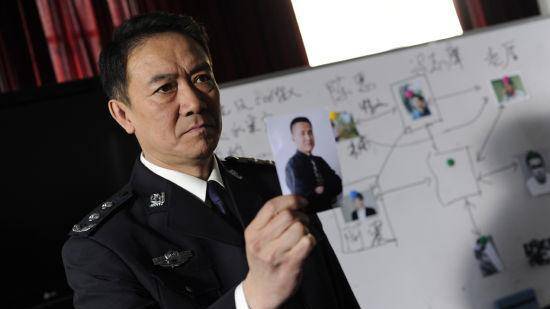 他被称"军人"专业户,净身出户娶三婚小娇妻,今享受正师级待遇_李幼斌