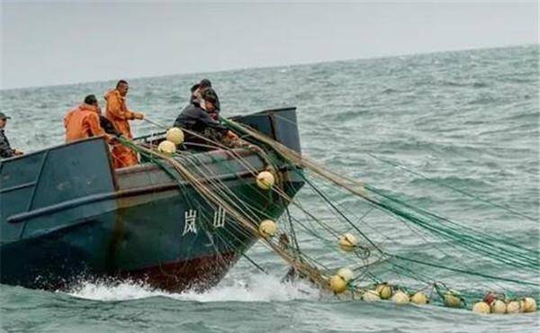 我国打捞出日本沉船,美国却要求将货物归还,我国的做法太赞了!