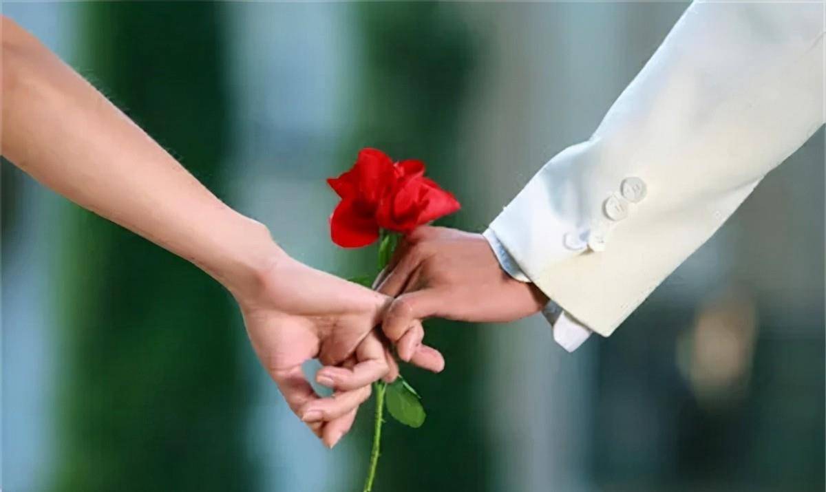 女性_婚恋_单身