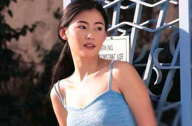 当年曝出1400张照片,毁了张柏芝,陈冠希的电脑维修员,现在_阿娇_命运