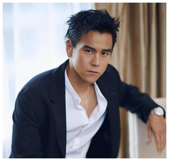 周星驰_彭于晏_费玉清