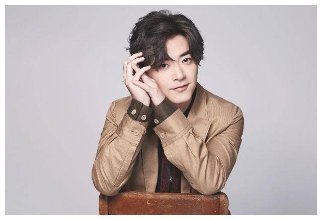 洪卓立:失声后的音乐重启,故事演说人想述珍惜._因为_职业_节目