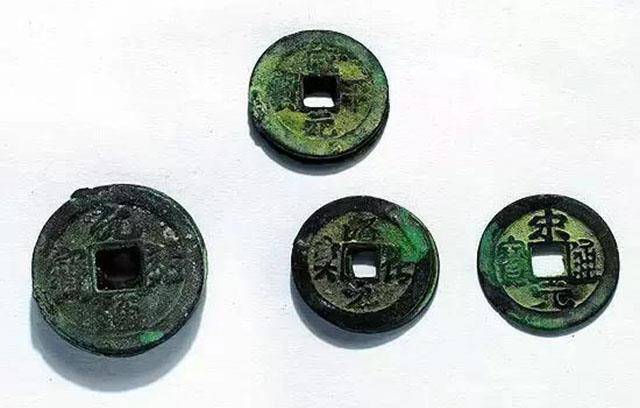 瓷器_世人_文物