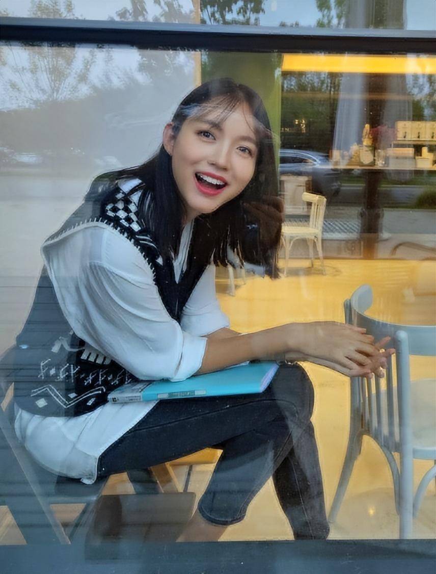 拒绝王思聪好友,嫁给普通人的张梓琳,真的幸福吗?_豪门_比赛_身高