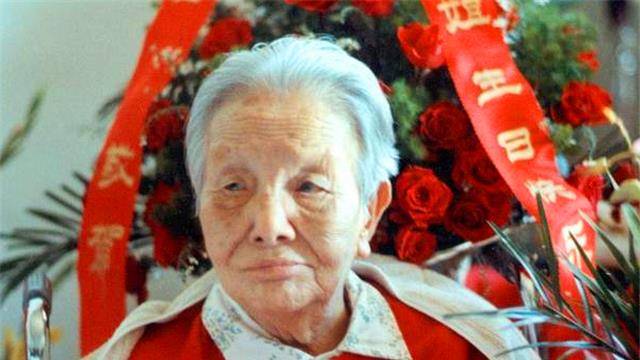 鲁迅看不惯她,张爱玲讽刺她,林徽因挖苦她,为何他们都讨厌冰心_文学