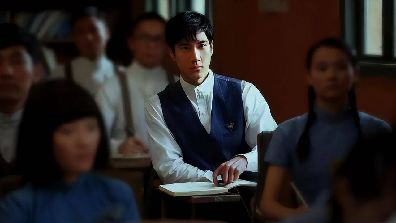 娃哈哈是王力宏内地第一个广告 对宗老知恩图报 签约20年没涨代言费