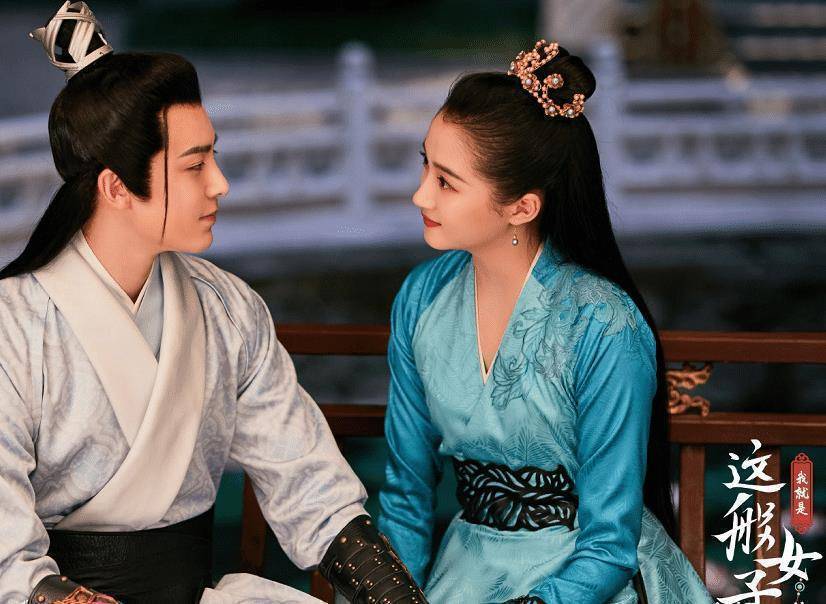 热播中,网传侯明昊又有新剧,并合作当红小花_关晓彤_实力派_演技