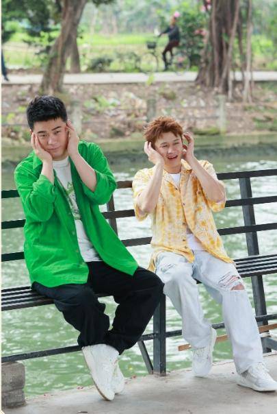 众所周知,从《奔跑吧》退出后,鹿晗,陈赫以及邓超合体常驻《五哈》,三