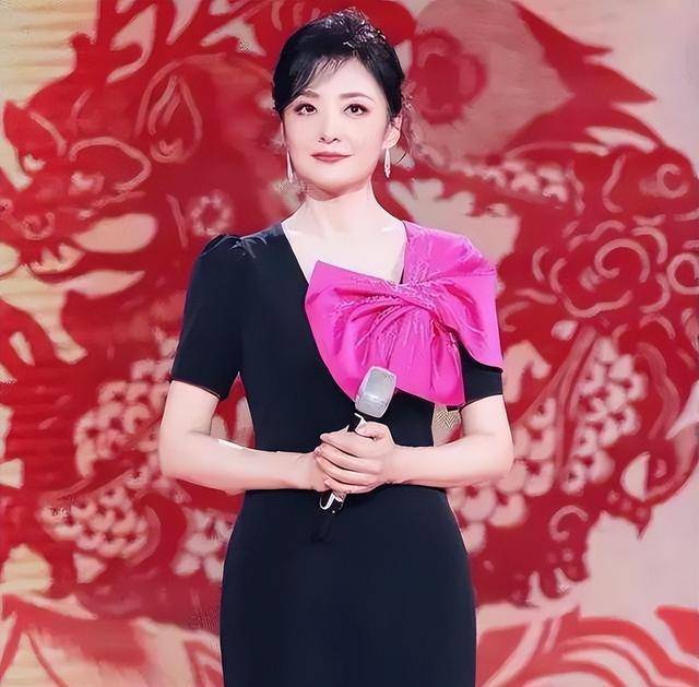 55岁周涛断崖式衰老!