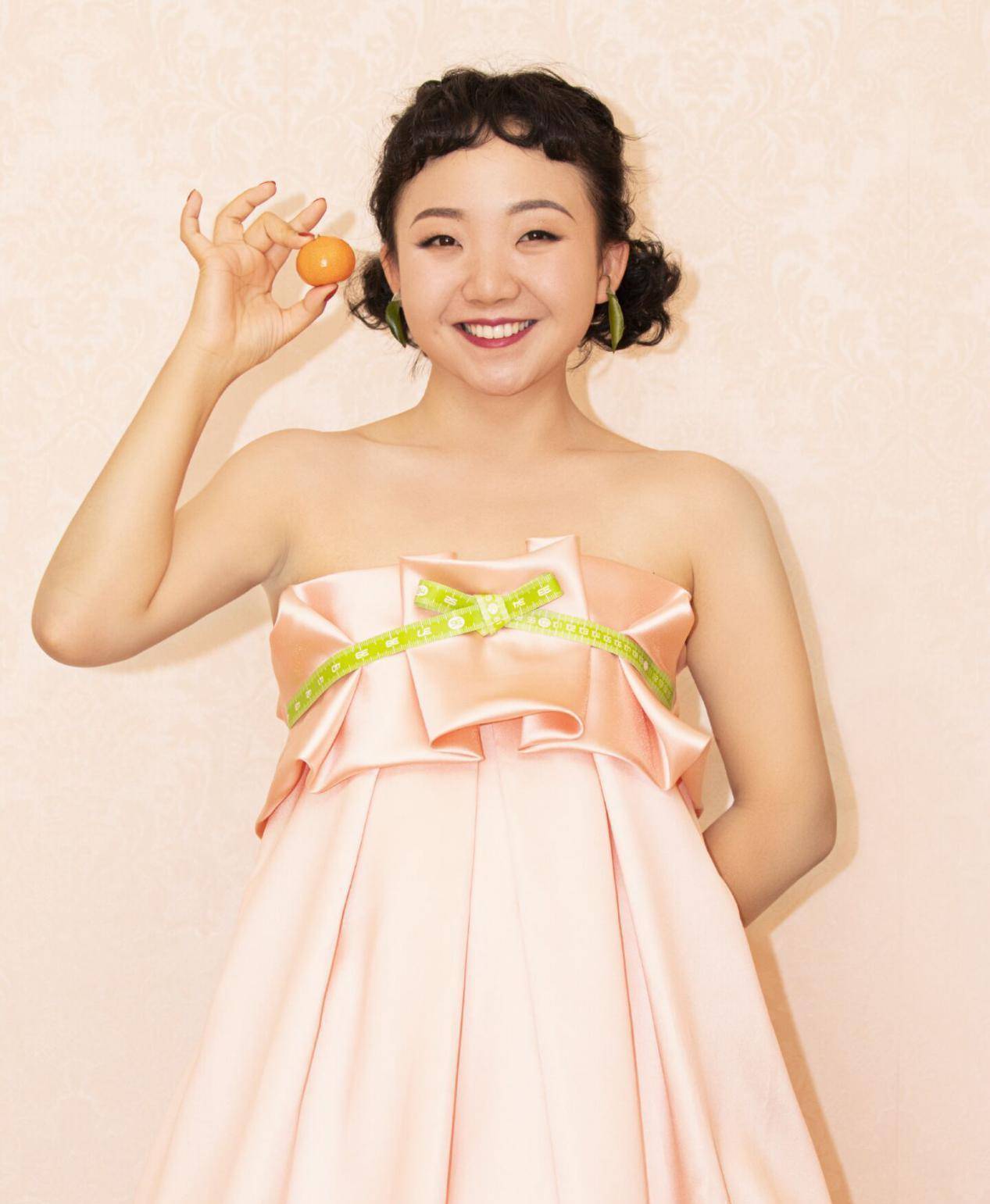 辣目洋子才是微胖女生穿搭模板!