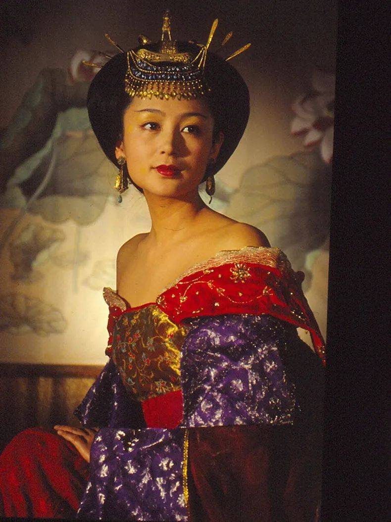 9部古装剧大婚装造,杨幂版特别,赵丽颖版俏皮,最后一个太惊艳!