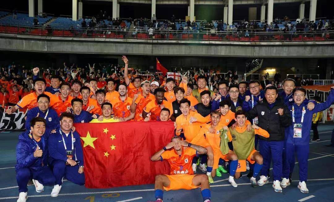 山东球迷,热情迎接_主教练_赛季_亚冠