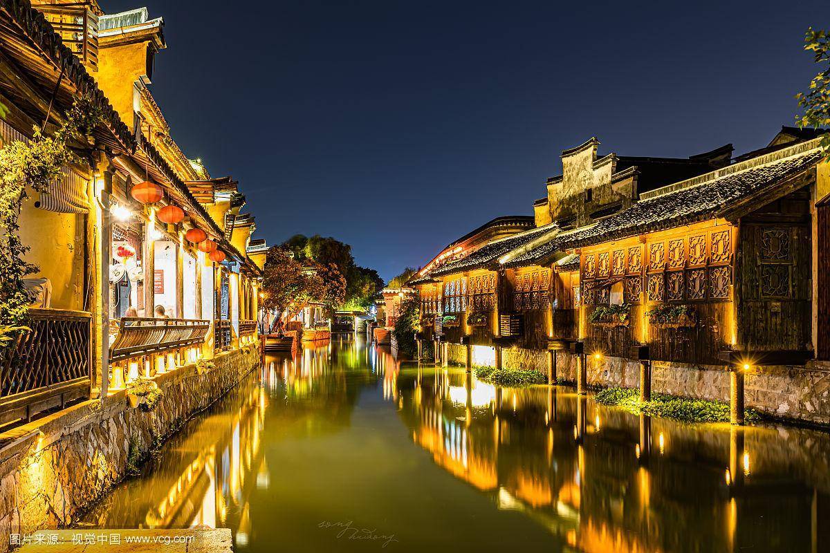 南浔古镇占地面积广阔,旅游景区分为三大区块,景点丰富多样.