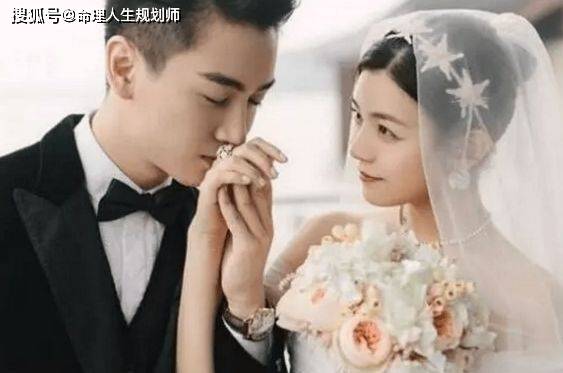 婚姻八字看婚姻,对婚姻专一的女命八字特征_女性_爱情_性格