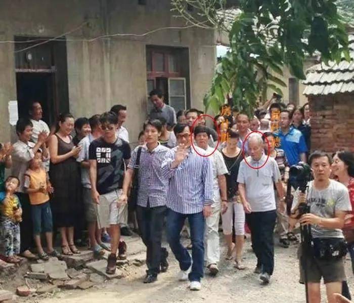 幼年被分手,晚年为母亲送终,拒绝回应与成龙的关系_房道龙_陈莉莉