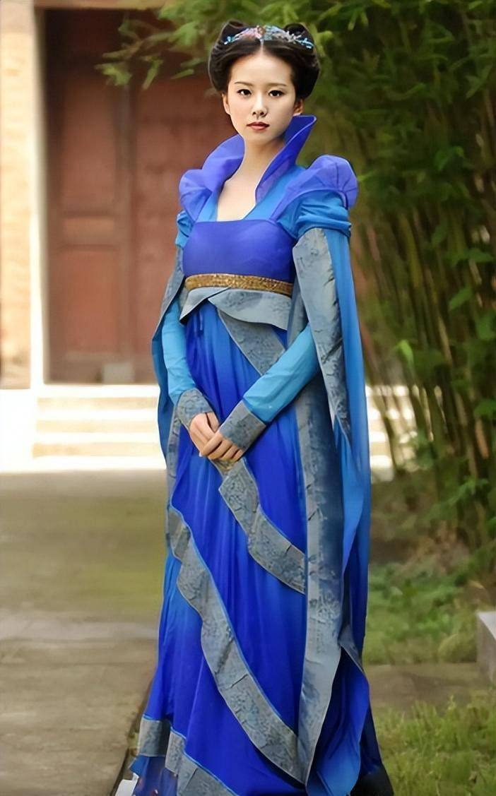 8届金鹰女神,有人实至名归,有人跌落神坛,有人身陷争议_演技_作品