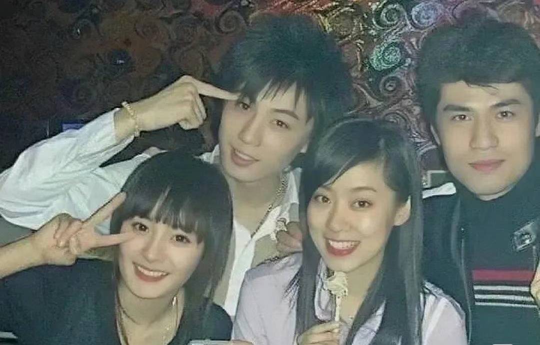 哇塞!杨幂和张小斐竟然是同班同学_照片_未来_作品