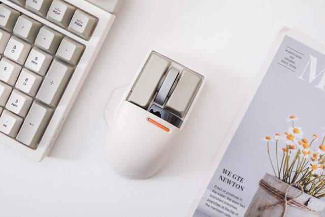 洛斐小方98三模机械键盘体验:复古感设计,手感软弹,久敲不累