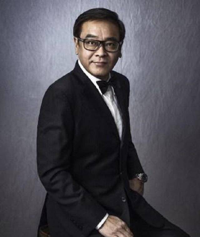 导演尔冬升:曾与妻子相约"丁克"到老,却在60岁悄悄生下女儿_张曼玉