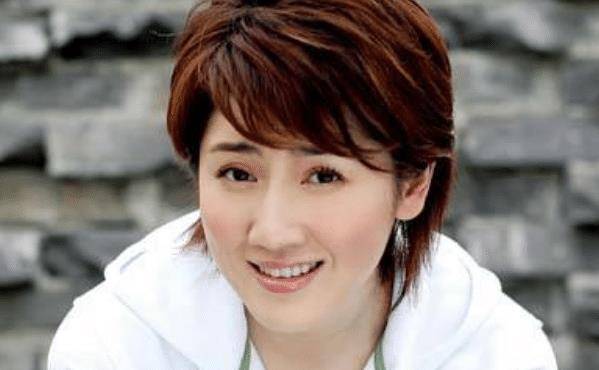 年仅17岁的陈红池,就被上戏老师所选中,读书时就有戏可拍_时候_想法