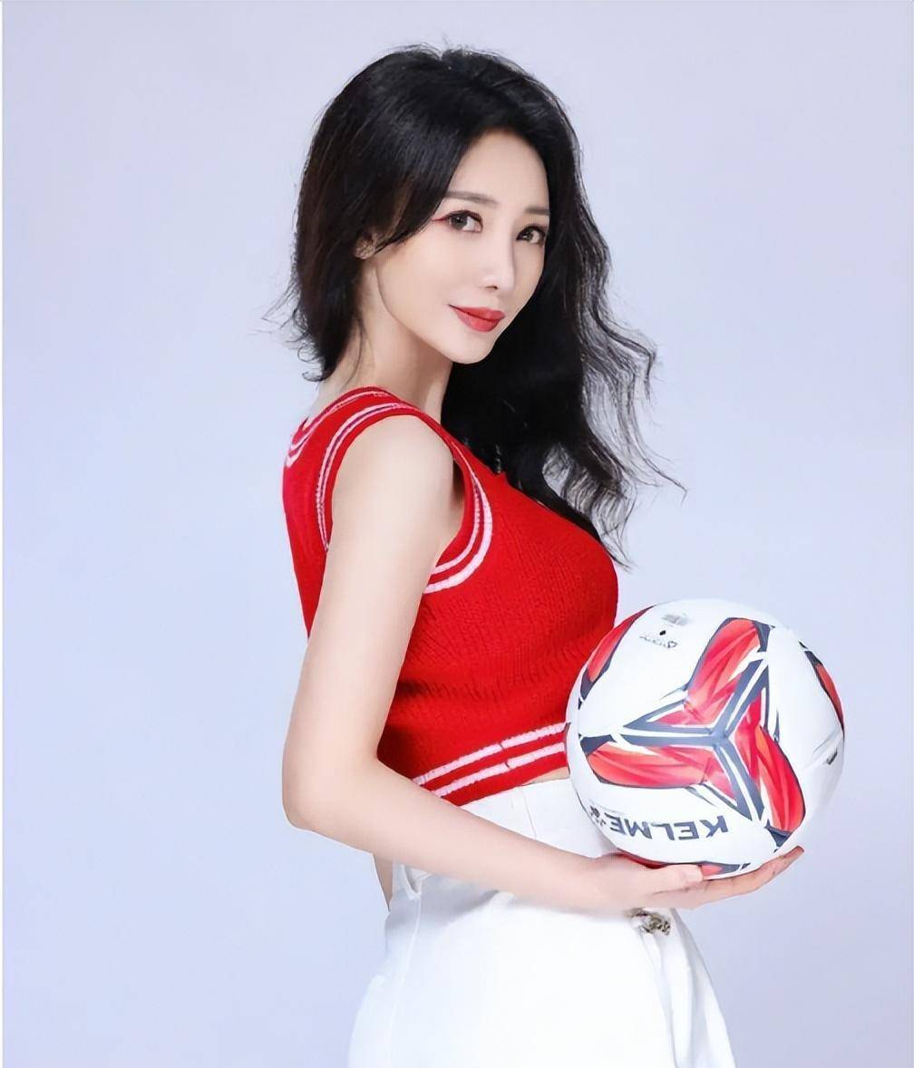 娱乐圈吞噬了柳岩的真相_事儿_小岩_妹子