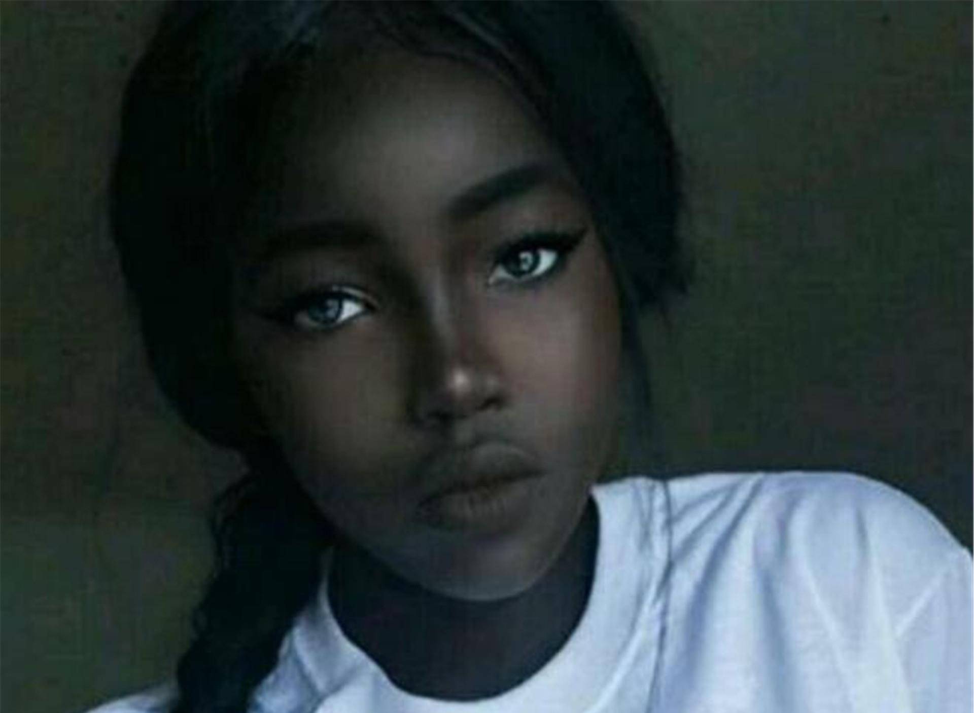 她被称为"最美黑人女孩",因长得太好看,家人不敢让她独自出门_lolita