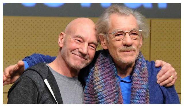 外媒披露84岁"甘道夫"分手30岁小男友,或因房产问题.