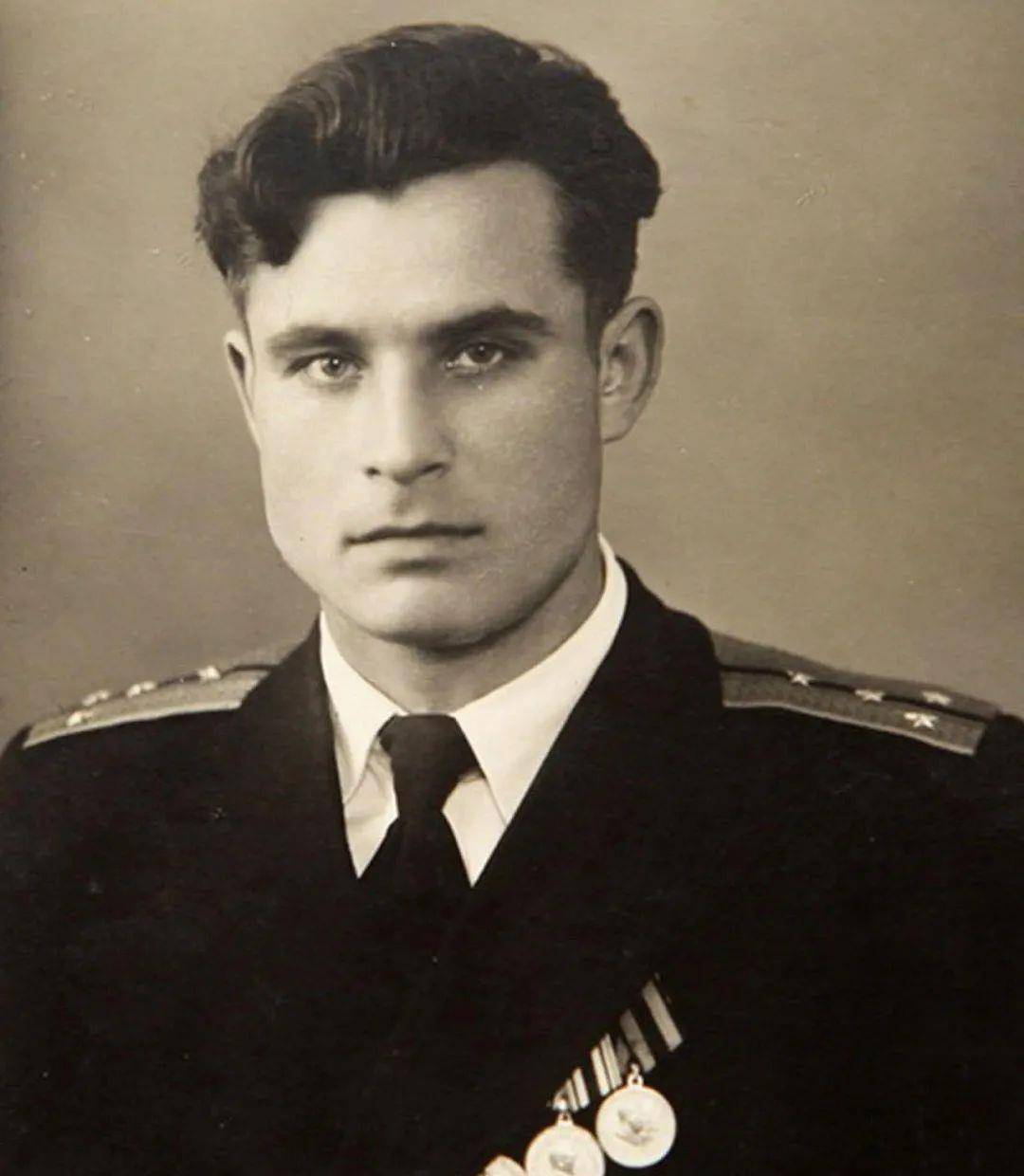 2002年,奥尔洛夫参加了在哈瓦那举行的"古巴导弹危机四十周年"反思