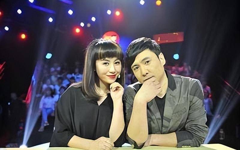 谢娜拒绝帮忙,相恋12年女友全家逼婚,沈腾究竟经历了