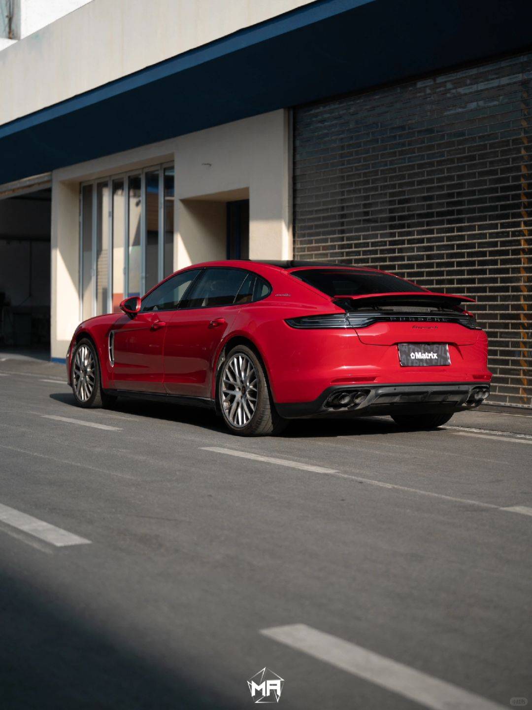 保时捷panamera矩阵改色膜胭脂红,气势如红,红运启年_matrix_平安
