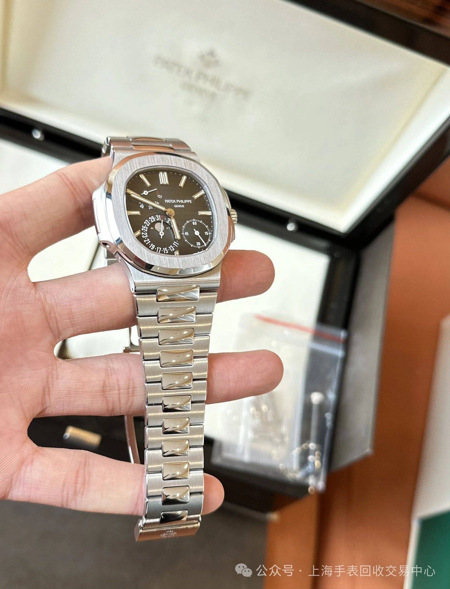 百达翡丽鹦鹉螺系列,型号:5712/1a-001,功能:自动机芯_专柜_公价_步天