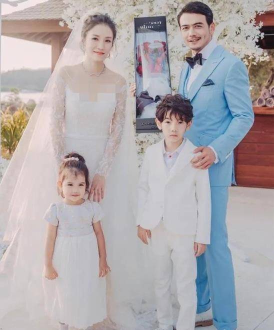 荧幕女神王黎雯:巅峰时下嫁杨烁后,她的牺牲远比我们想得多_北京_毕业