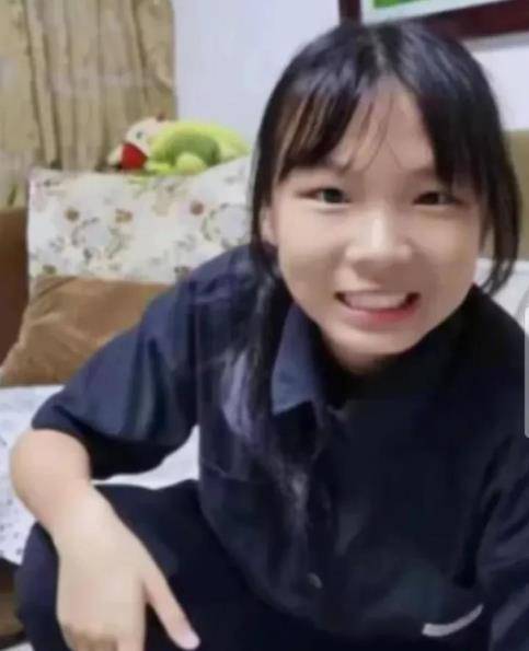 初中女学霸上吊自杀,悲剧的核心问题,是她生前的"暴富"_小安_父母