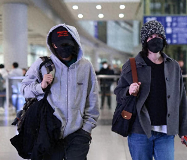 谢霆锋向阿娇阿sa炫耀:我和王菲去外国旅游了,阿sa反应笑翻全场_度假