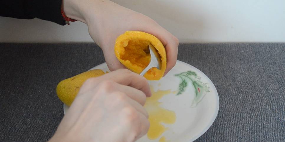 芒果快速去核去皮的小窍门,白吃了这么多年,现在知道还不晚_生活_妙招